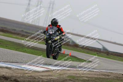 media/Nov-29-2025-TrackDaz (Sat) [[10ae2d9bce]]/B Group/Session 4 (Wheelie Bump)/